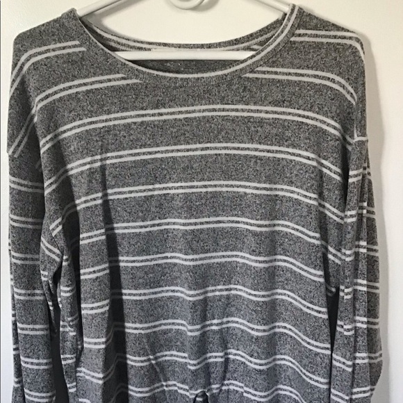 ⛄️ Caution To The Wind - SOFT, striped shirt with front tie-up - Picture 3 of 5